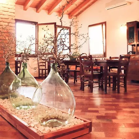 Le Cipressine مزرعة للإقامة Meolo